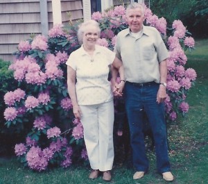 Bernadette and Bob Knight stand in front of their Dublin home in 1998.