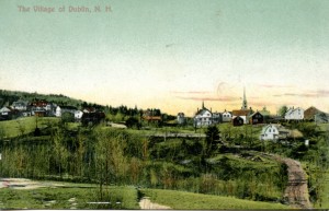 This pre-1909 postcard image shows Mechanics’ Row looking north from Our Lady of the Snows church. We know it is pre-1909 because the Leffingwell Hotel, which burned to the ground in November 1908, is in the upper right corner. This postcard was published by Henry D. Allison, owner of the store on the oval at that time, and chronicler of birds and wildlife in this area. Postcard courtesy Dublin Historical Society